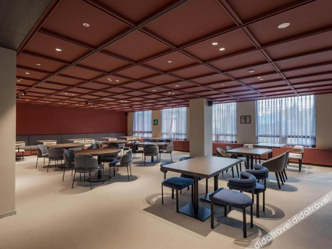 Food & Drinks, Ramada Plaza by Wyndham Chungjang, Buk