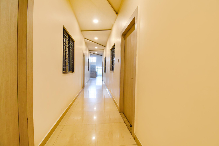 Public Area 2, FabHotel Kitchen Q Inn - Belaghata, Kolkata