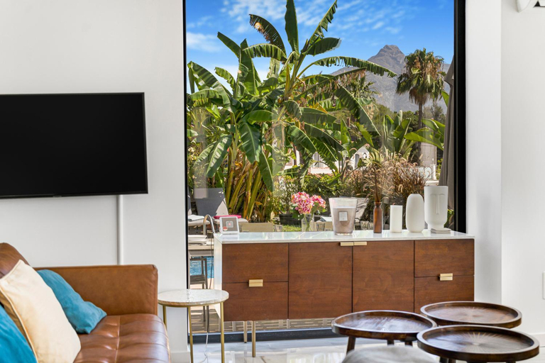 Shared lounge/TV area 3, Villa Bella by Finest Rentals, Málaga