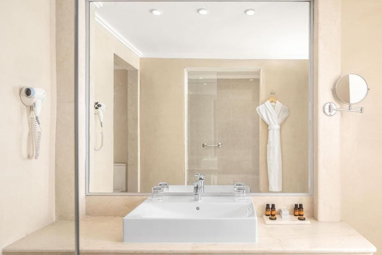 Bathroom 5, Grand Plaza, Marrakech
