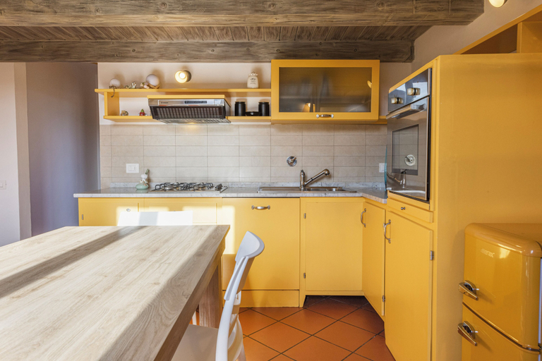 Others 4, Yellow Home by MMega, Florence