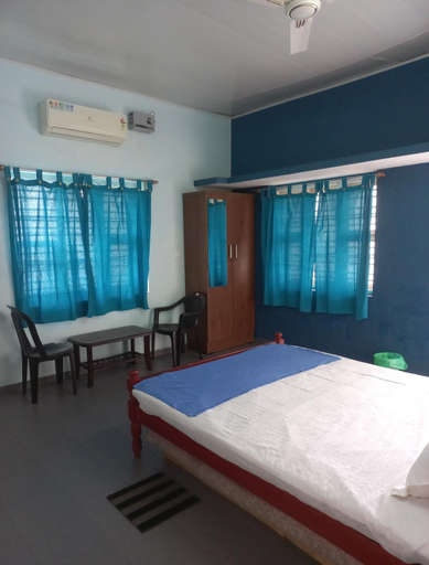 Bedroom 4, Sun n Tan Beach Home stay, Kannur