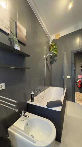 Bathroom 3, Appartamenti Miro, Treviso