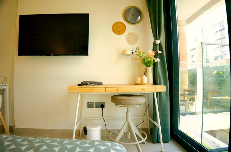 Others 3, Studio Haven, Dubai
