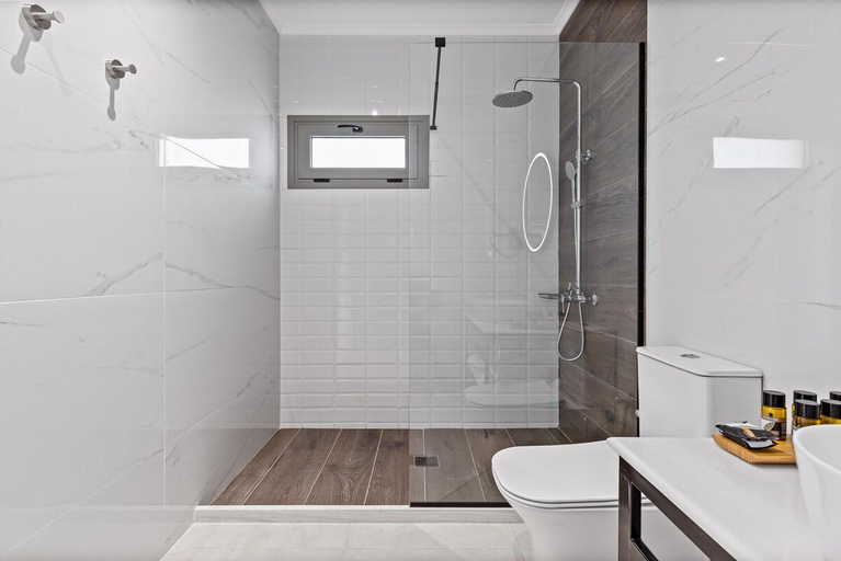 Bathroom 5, Comissa Luxury Suites, Junior2, Ionian Islands