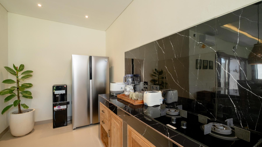 Others 5, Villa Lange 2 by Villa Finder, Badung