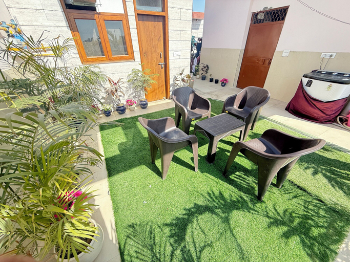 Others 5, Hotel Taste & Rest, Gautam Buddha Nagar