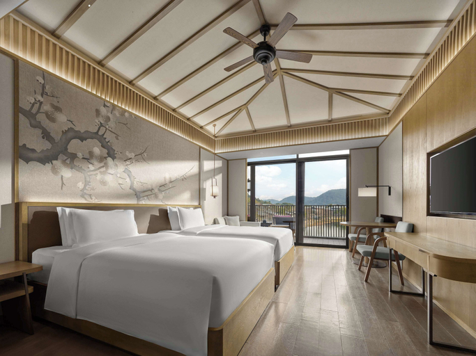 Bedroom 2, Hilton Suzhou New District, Suzhou