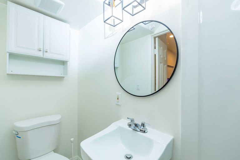 Bathroom 4, Not Affected by the Fire/elegant Pasadena Retreat Prime Comfort Awaits, Los Angeles