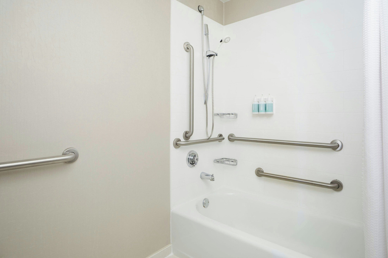Bathroom 4, SpringHill Suites Los Angeles LAX/Manhattan Beach, Los Angeles