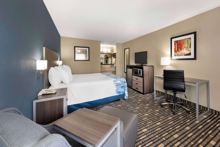 Bedroom 4, Best Western Post Oak Inn, Burnet