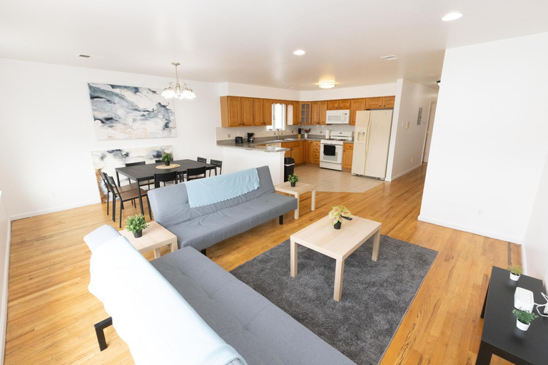 Others 2, Astonishing 3-Bed Apt Close to NYC, Jersey City