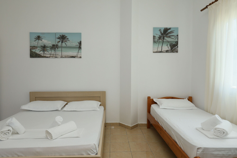 Others 5, Michelle Apartments, Sarandës