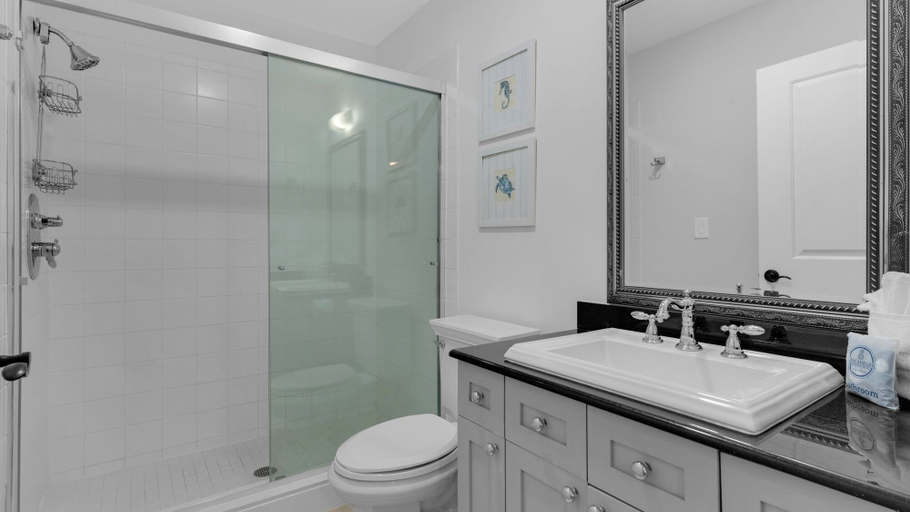 Bathroom 4, Watersound Beach Retreat Pool & Gulf Views + Free Attraction Tickets!, Walton