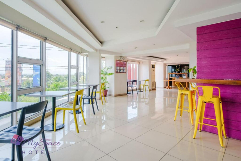 Food & Drinks 5, MySpace Hotel @BGC, Taguig