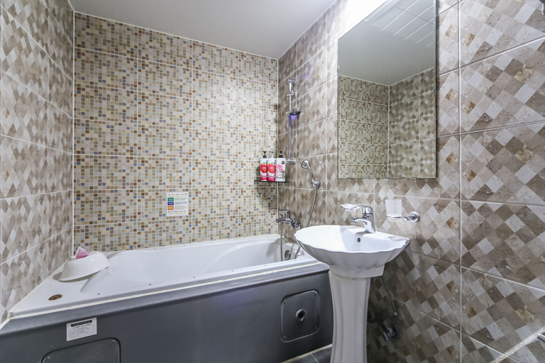 Bathroom 5, Ulsan Ilsan VIP Hotel, Dong