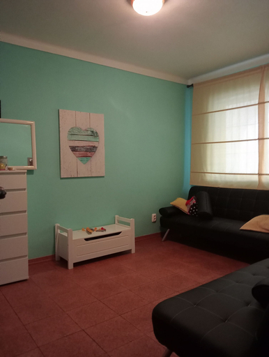 Room 3, Front Beach Quarteira Ground Floor Girassol Studio, Loulé