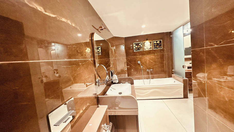 Bathroom 3, Pride Elite Daman, Daman