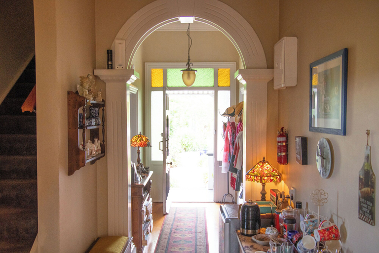 Others 5, Anglesea House Inn, Marlborough