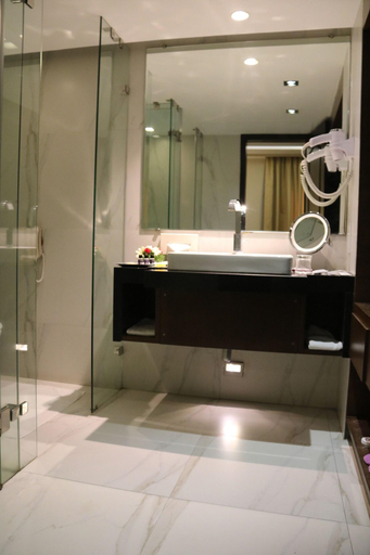 Bathroom 4, Royal Orchid Golden Suites Pune, Pune