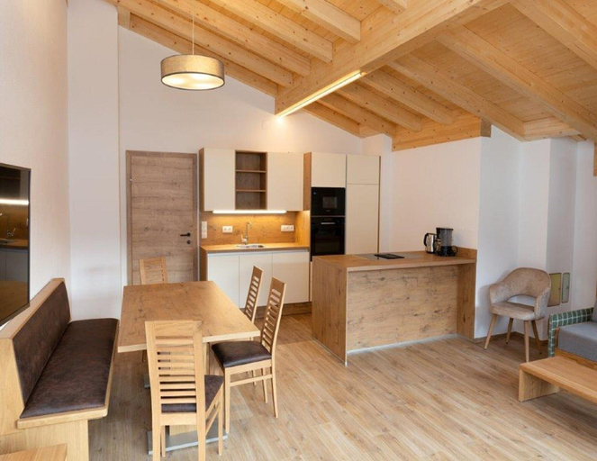 Private kitchen 5, Apartment in Kleinarl Near Ski Slopes, Sankt Johann im Pongau