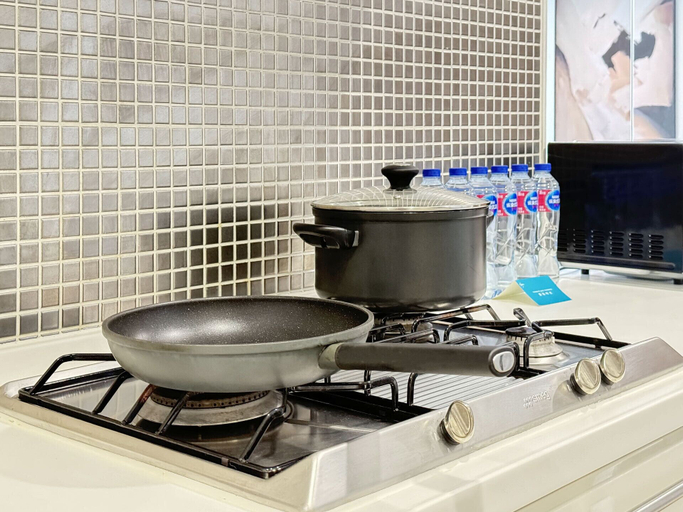 Others 5, Tyms 3BR 2BA Apt West NanjingRD Line2 14, Shanghai