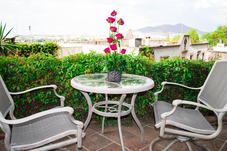 Exterior & Views 1, Hotel Casa de La Loma, Morelia