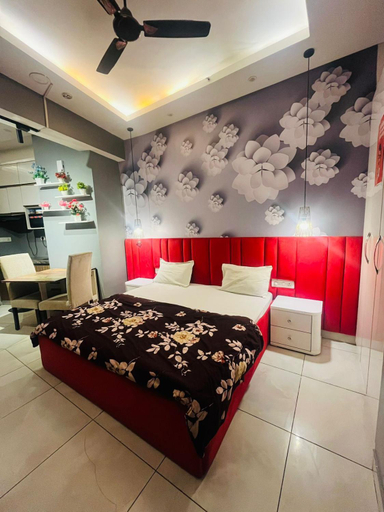 Others 2, cozy chambers, Gautam Buddha Nagar