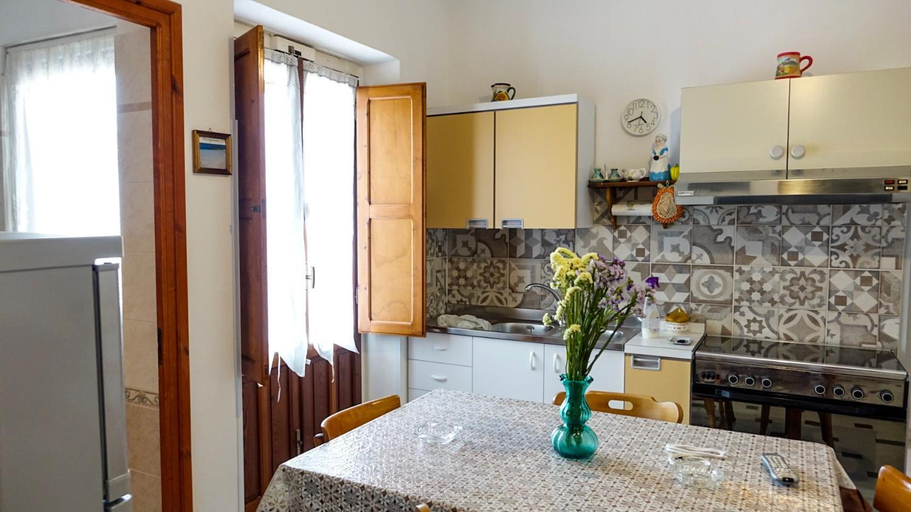 Others 5, Scialae House, Trapani