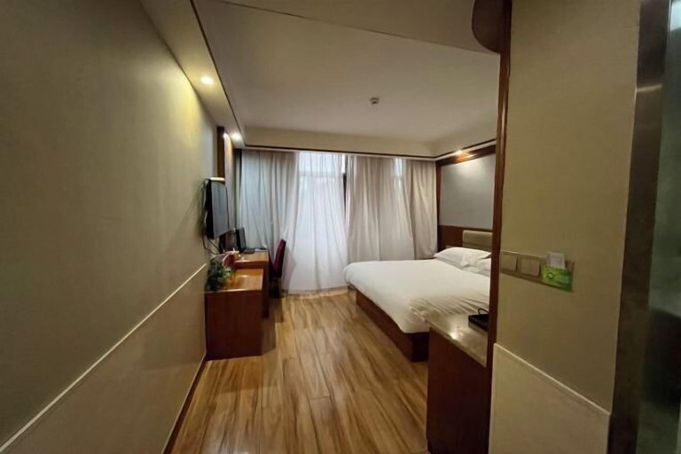 Bedroom 3, NOMC Hotel, Taizhou