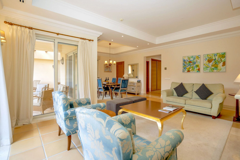 Room 3, Monte Rei 2 bed Linked Villa, Vila Real de Santo António