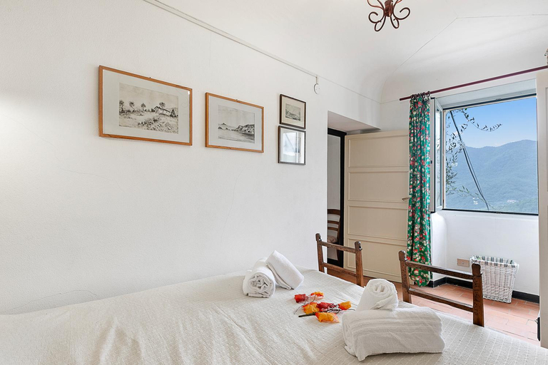Bedroom 2, Ca Veggia for nature lovers - Happy Rentals, Savona