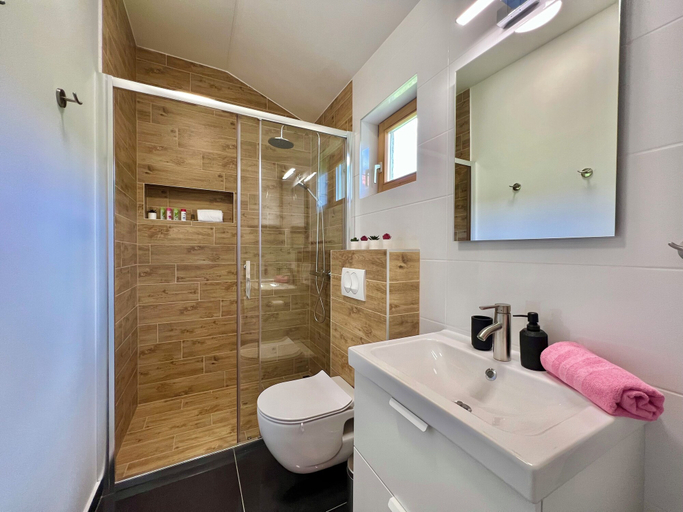 Bathroom 3, Apartman Iva Jadranovo, Crikvenica