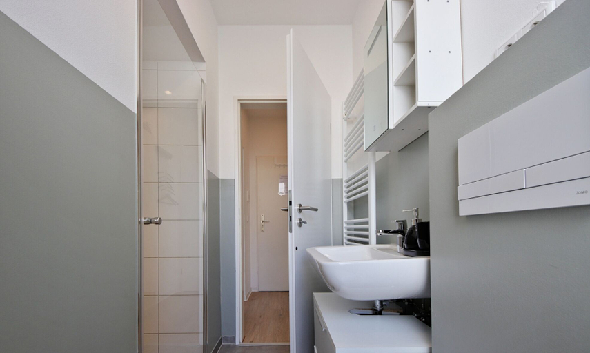 Bathroom 5, RtR Herne, Herne