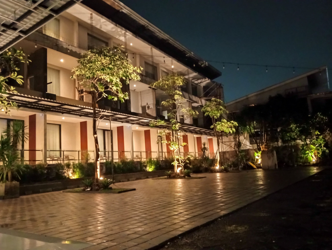 New Cempaka Hill Hotel, Jember