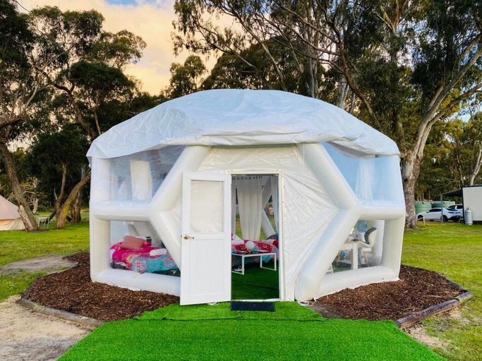 Others 5, Taj Mahal 2 upgraded Hex bubble, Wattle Range - East