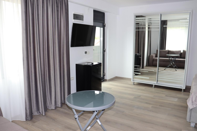 Others 3, Casa DG, Mangalia
