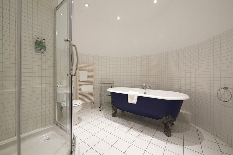 Bathroom 4, Royal Golf Hotel, Highland