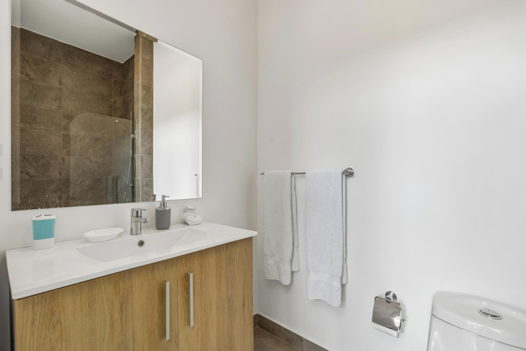 Bathroom 3, 8 min walk to Beach Pool & Golf, Puntarenas