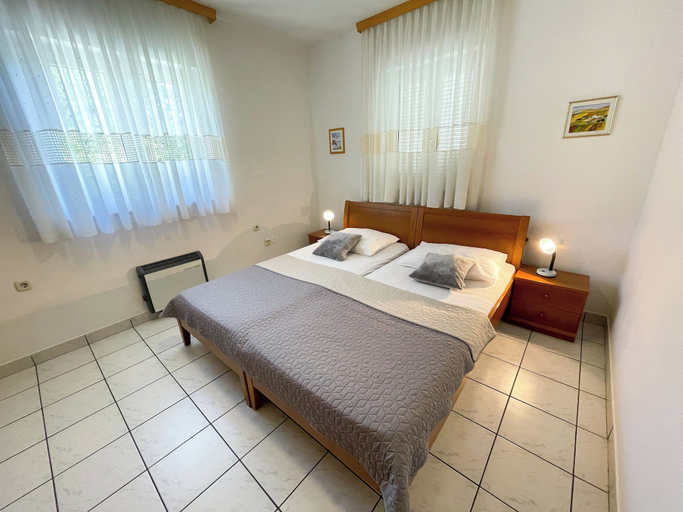 Bedroom 2, Apartman Ljiljana 1, Crikvenica