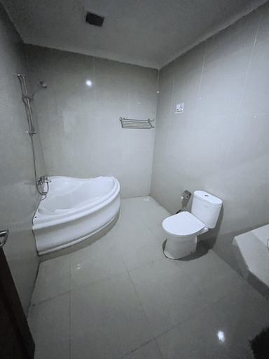 Bathroom 15