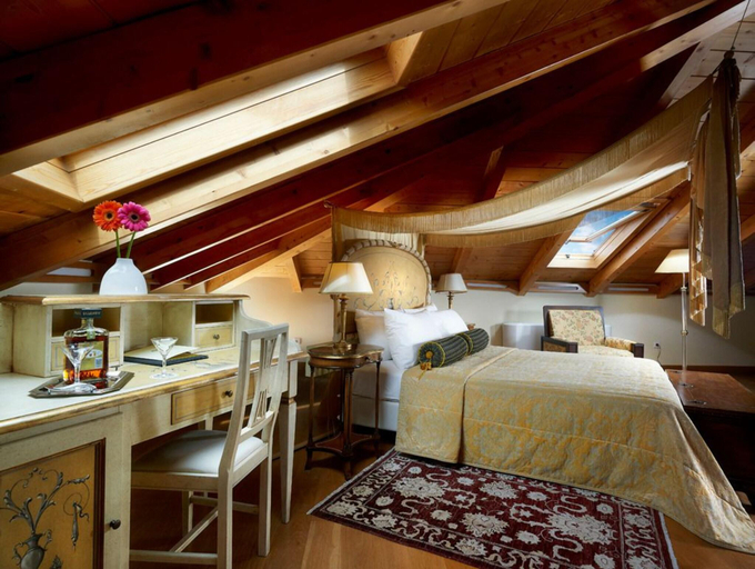 Bedroom 2, Grande Bretagne, Peloponnese
