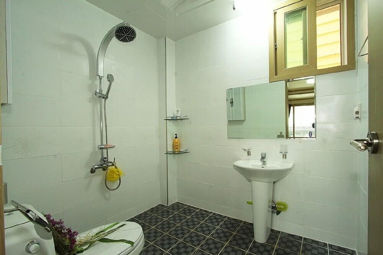 Bathroom 4, Wolpo Donghae Pension, Pohang