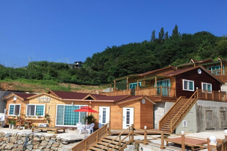 Exterior & Views 2, Sora Pension, Yeongdeok