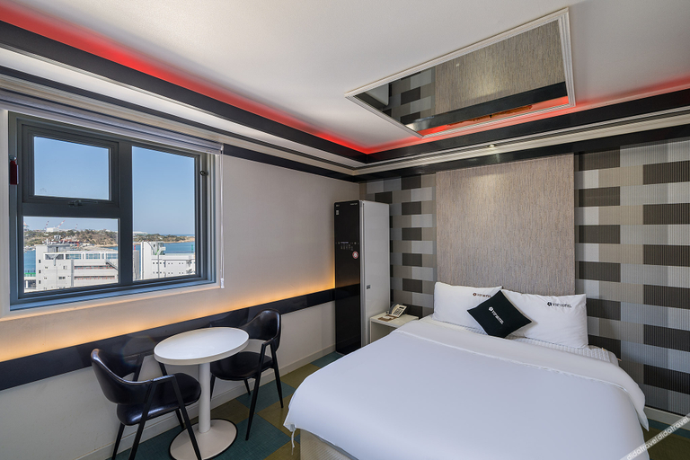 Bedroom 2, Ulsan Ilsan VIP Hotel, Dong