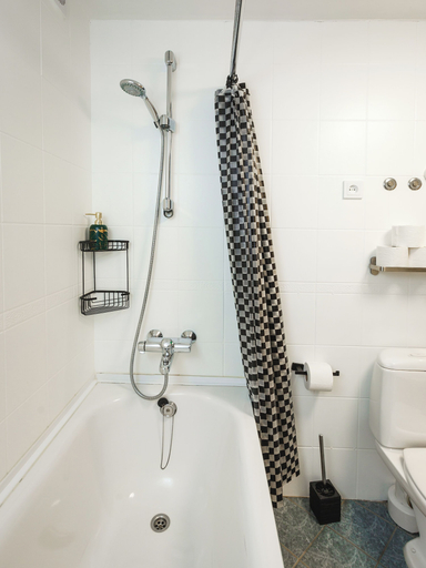 Bathroom 3, Bearsleys Downtown Apartments, Riga