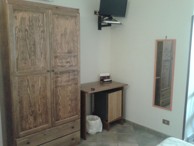 Bedroom 2, Hotel Giulia, Palermo