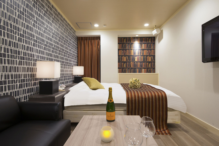 Bedroom 4, HOTEL U's Kouroen – Adults Only, Nishinomiya