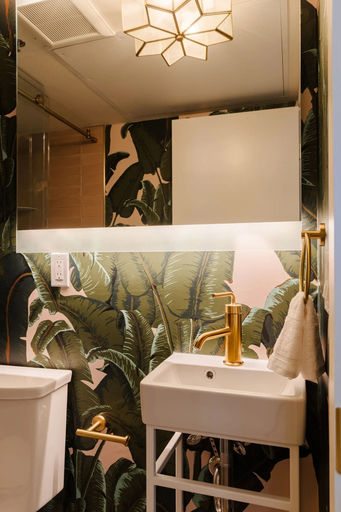 Bathroom 4, FOUND Hotels, Miami Beach, Series by Marriott, Miami-Dade