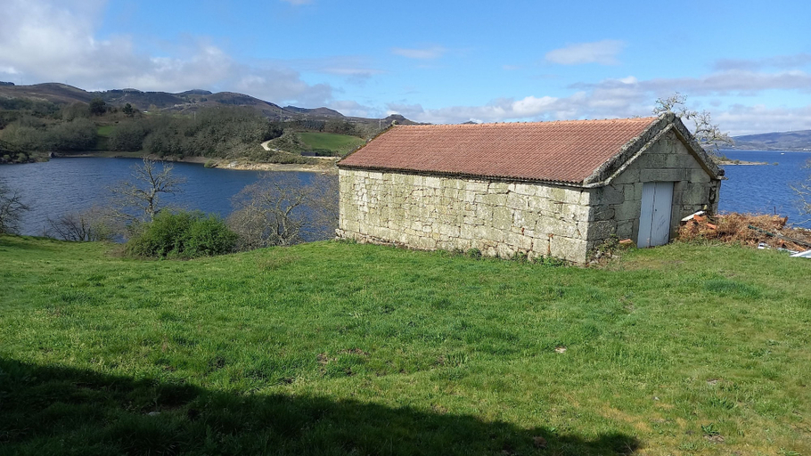 Room 3, New Riyork Sweet Home, Montalegre